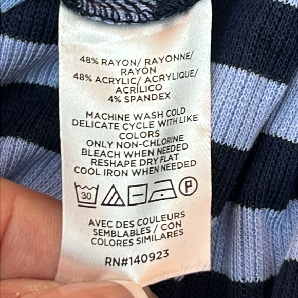 Lou & Gray Womens Top Sz L Blue Striped Rayon Blend Knit Scoop Neck Long Sleeves - Picture 9 of 11